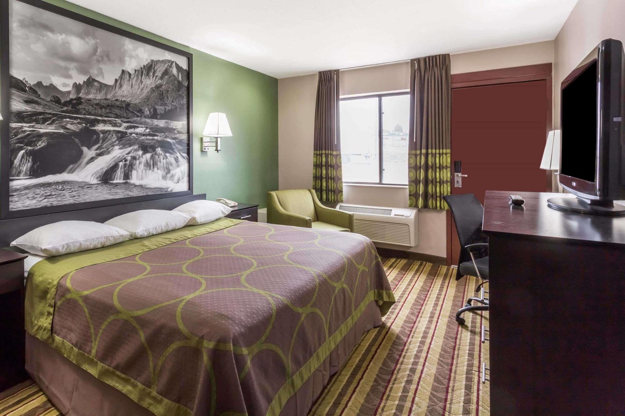 Super 8 By Wyndham Rock Springs Hotel Екстериор снимка